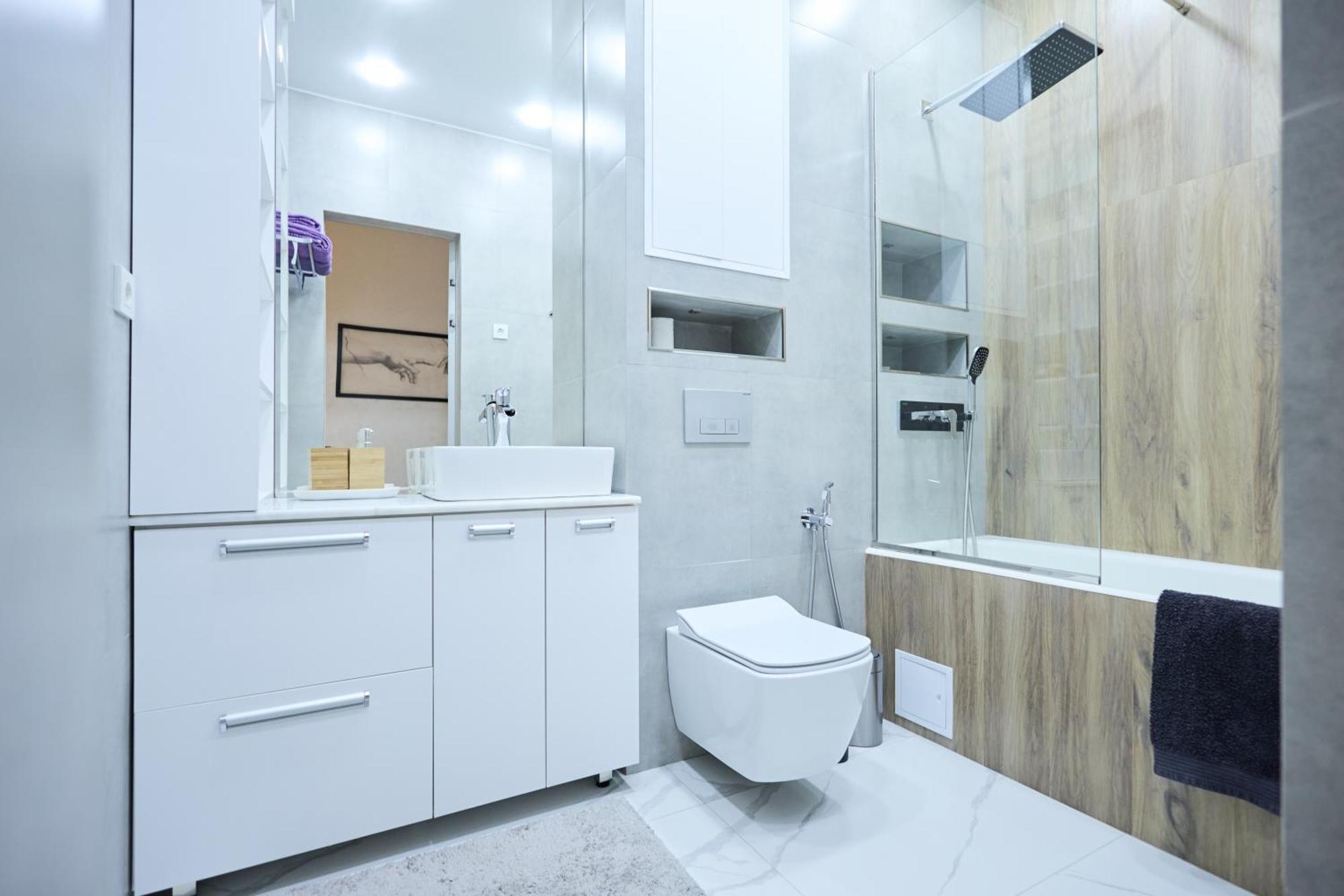 Lovely 1-Bedroom Rental Unit In Downtown Ντουσαμπέ Εξωτερικό φωτογραφία